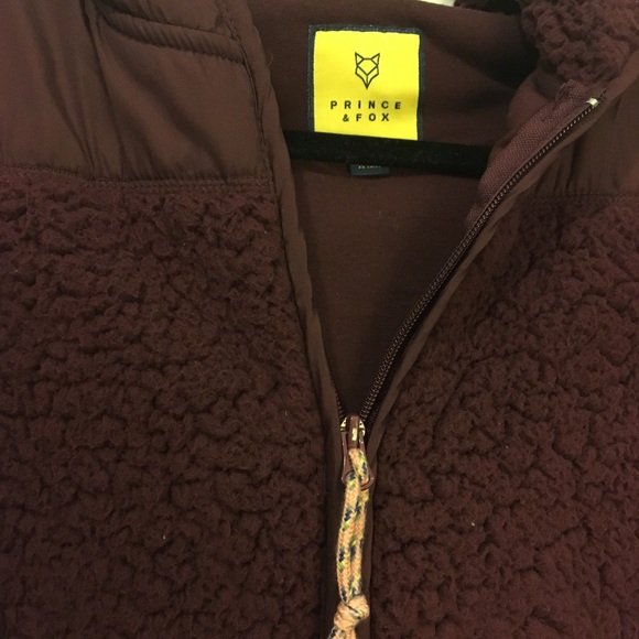 Prince & Fox // Maroon Bear Fleece Jacket - Picture 3 of 5